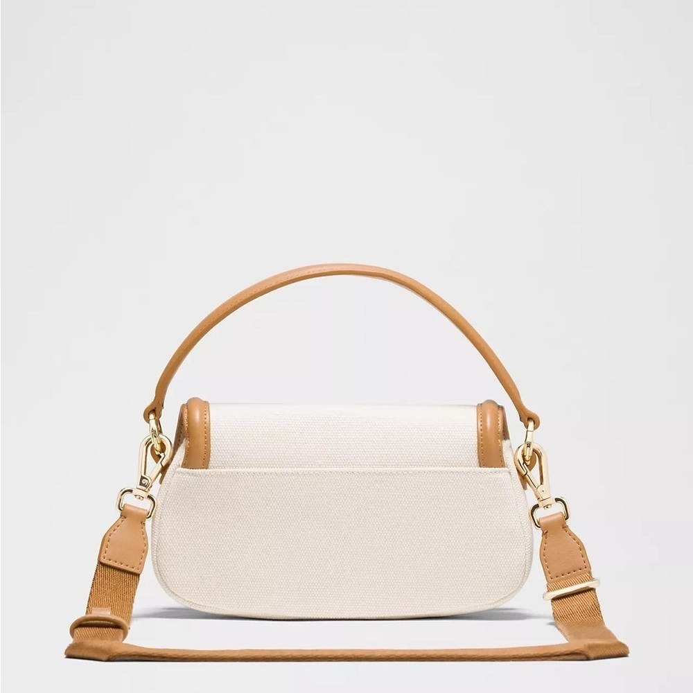 NWT lululemon athletica Canvas Mini Bag 🔥🔥💰💰I have three of these if needed.. - Picture 4 of 6